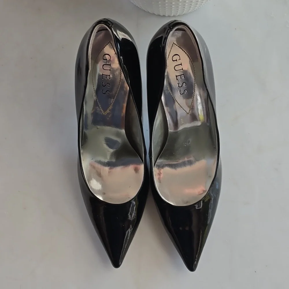 Guess black patent leather stilettos. - Picture 5 of 6